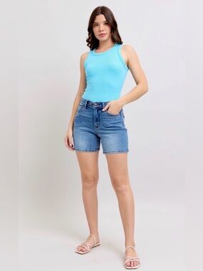 Judy Blue HW 2 Button Mid Length Dad Shorts